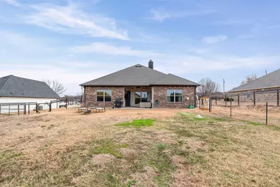 1306 E Apache Trail, Granbury, TX 76048 - Photo 36
