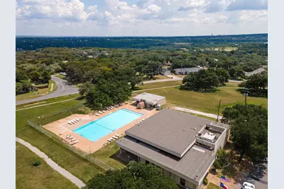 1306 E Apache Trail, Granbury, TX 76048 - Photo 40