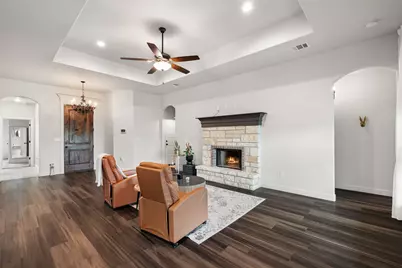 1306 E Apache Trail, Granbury, TX 76048 - Photo 8