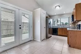 3700 Huckleberry Dr, Fort Worth, TX 76137 - Photo 8