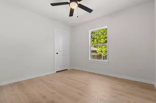 916 Blandin St, Fort Worth, TX 76111 - Photo 24
