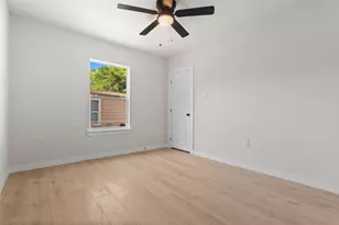 916 Blandin St, Fort Worth, TX 76111 - Photo 22