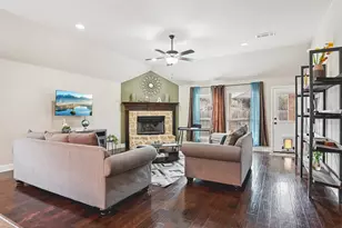 11828 Bexley Dr, Burleson, TX 76028 - Photo 6