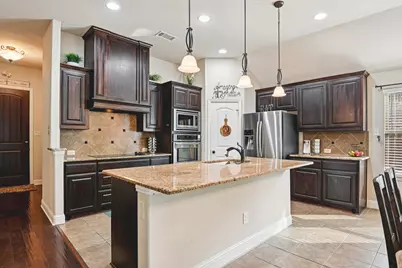 11828 Bexley Drive, Burleson, TX 76028 - Photo 14