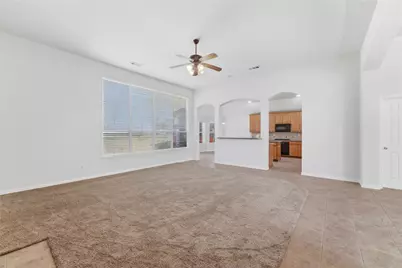 524 Suffolk Drive, Grand Prairie, TX 75052 - Photo 16