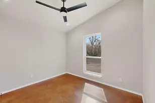 1471 W Kaufman St, Paris, TX 75460 - Photo 20
