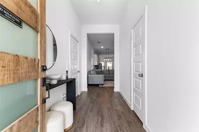 407 Peabody Street, Hillsboro, TX 76645 - Photo 2