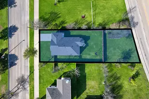 407 Peabody St, Hillsboro, TX 76645 - Photo 1