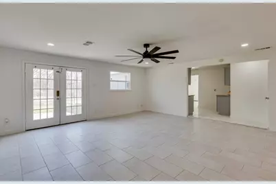 3831 Black Oak Drive, Dallas, TX 75241 - Photo 14