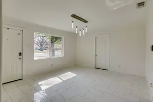 3831 Black Oak Dr, Dallas, TX 75241 - Photo 6