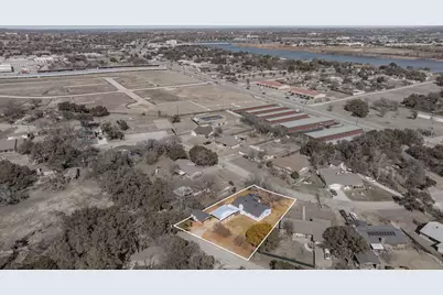 807 Spanish Trail Drive, Granbury, TX 76048 - Photo 32