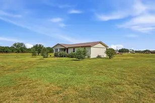 1802 Batey Rd, Collinsville, TX 76233 - Photo 10