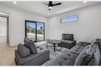 1880 Beaumont Street, Dallas, TX 75215 - Photo 30