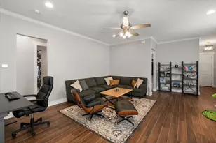 209 W Dallas St, Mansfield, TX 76063 - Photo 8