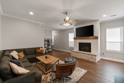 209 W Dallas Street, Mansfield, TX 76063 - Photo 6