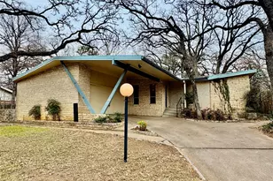 2013 Mill Creek Dr, Arlington, TX 76010 - Photo 1