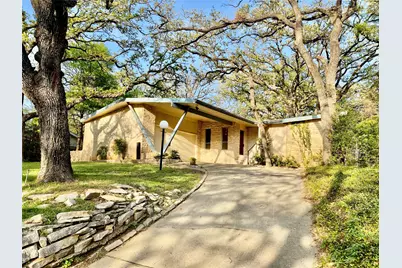 2013 Mill Creek Drive, Arlington, TX 76010 - Photo 1