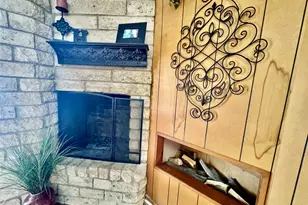 2013 Mill Creek Dr, Arlington, TX 76010 - Photo 16