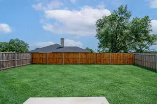 103 Brooks Dr, Terrell, TX 75160 - Photo 2