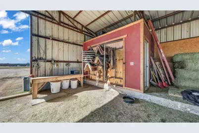 2500 County Road 332, Era, TX 76238 - Photo 30