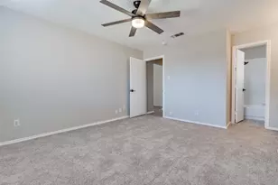 6009 Maple Springs Dr, Arlington, TX 76001 - Photo 14