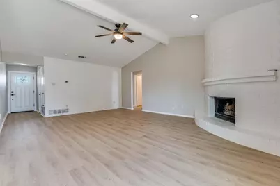 6009 Maple Springs Drive, Arlington, TX 76001 - Photo 4