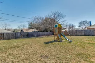 6009 Maple Springs Dr, Arlington, TX 76001 - Photo 24