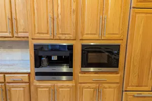 14769 Bedivere Ct, Addison, TX 75254 - Photo 10