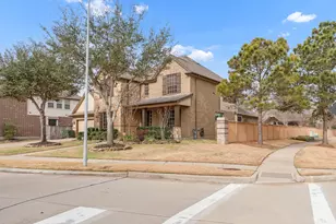 10019 Hutton Park Dr, Katy, TX 77494 - Photo 2