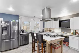 5033 Melissa St, North Richland Hills, TX 76117 - Photo 4