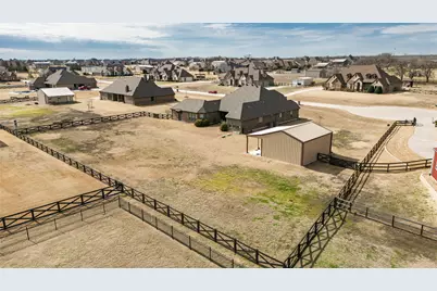 9111 Iron Mountain Trail, Justin, TX 76247 - Photo 30