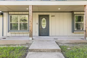 4321 Green Oak Dr, Granbury, TX 76048 - Photo 4