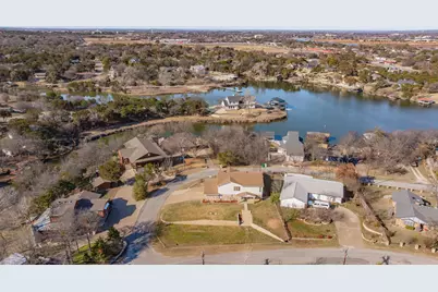 122 Heritage Trail, Granbury, TX 76048 - Photo 32