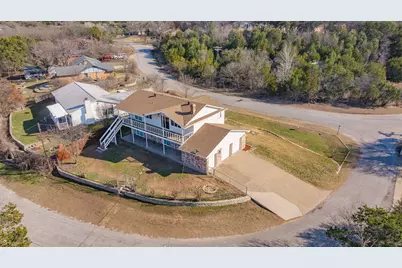 122 Heritage Trail, Granbury, TX 76048 - Photo 30