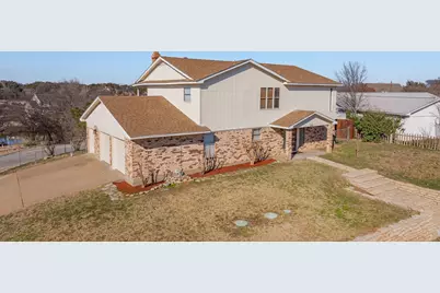 122 Heritage Trail, Granbury, TX 76048 - Photo 1
