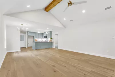 113 W Magnolia Street, Troup, TX 75789 - Photo 2