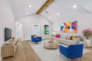 113 W Magnolia St, Troup, TX 75789 - Photo 2