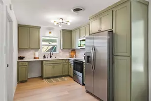 416 Simmons Dr, Hurst, TX 76053 - Photo 14