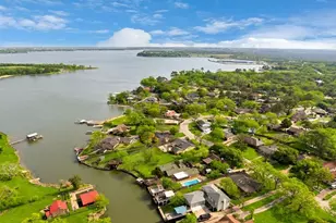 241 Timberlake Dr, Azle, TX 76020 - Photo 32