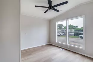 201 N Shady Shores Dr, Lake Dallas, TX 75065 - Photo 6