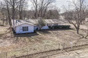 619 W Elm St, Canton, TX 75103 - Photo 1