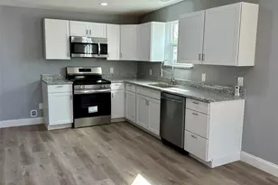 712 W Bond St, Denison, TX 75020 - Photo 6