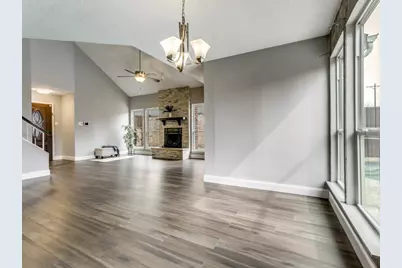 1505 Briarcrest Drive, Grapevine, TX 76051 - Photo 8