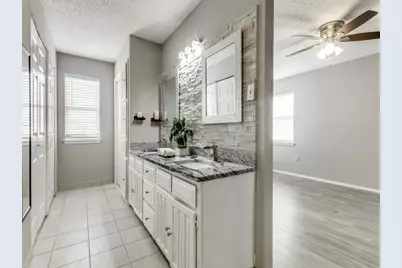 1505 Briarcrest Drive, Grapevine, TX 76051 - Photo 18