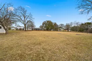 7483 Gholson Rd, Waco, TX 76705 - Photo 32