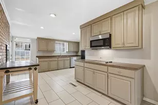 7483 Gholson Rd, Waco, TX 76705 - Photo 8