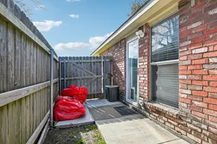 1102 N Gaines St, Ennis, TX 75119 - Photo 28