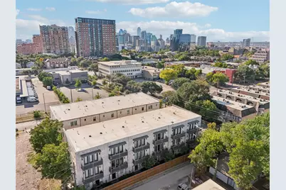 2815 Lynlock Court, Dallas, TX 75219 - Photo 38