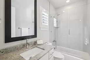 2815 Lynlock Ct, Dallas, TX 75219 - Photo 26