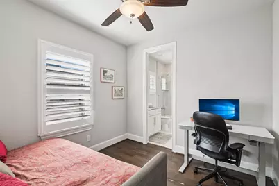 2815 Lynlock Court, Dallas, TX 75219 - Photo 24